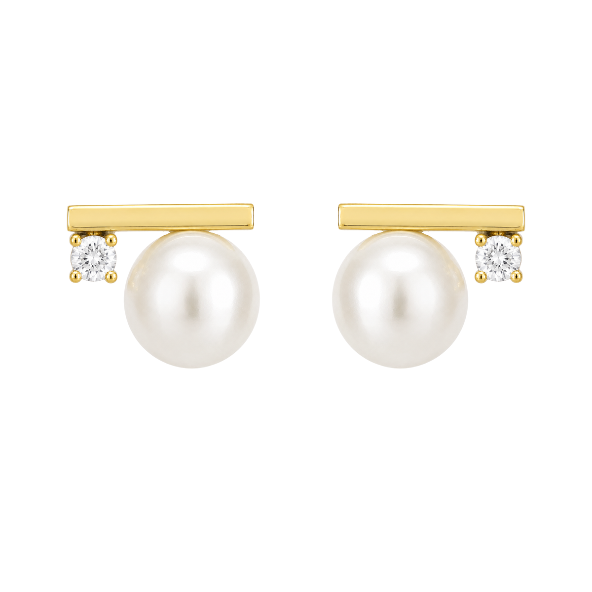 Bar with Pearl Earrings