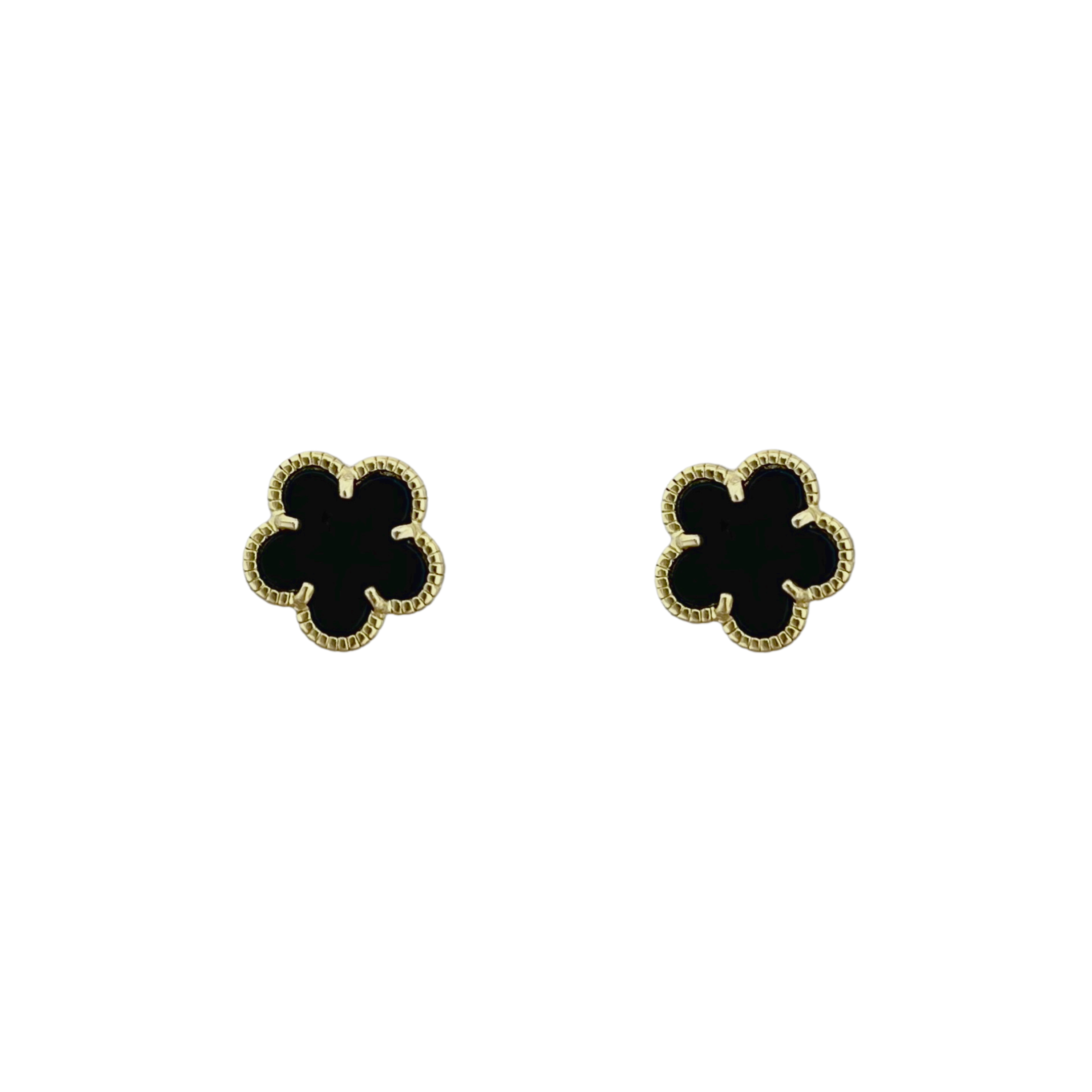 Daisy Flower Stud