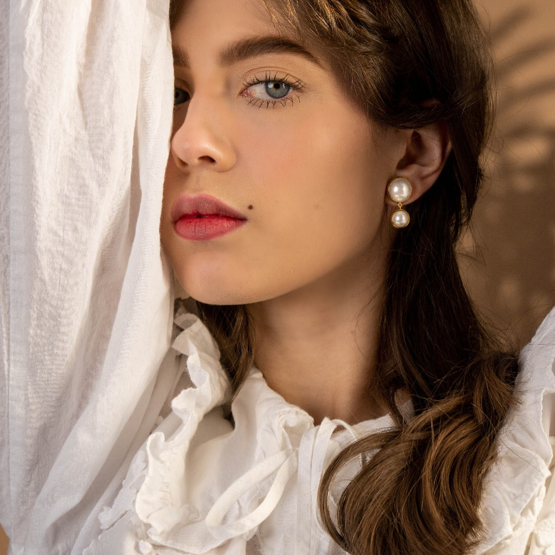 'LEXA' Classic Shell Pearls Earring TGU