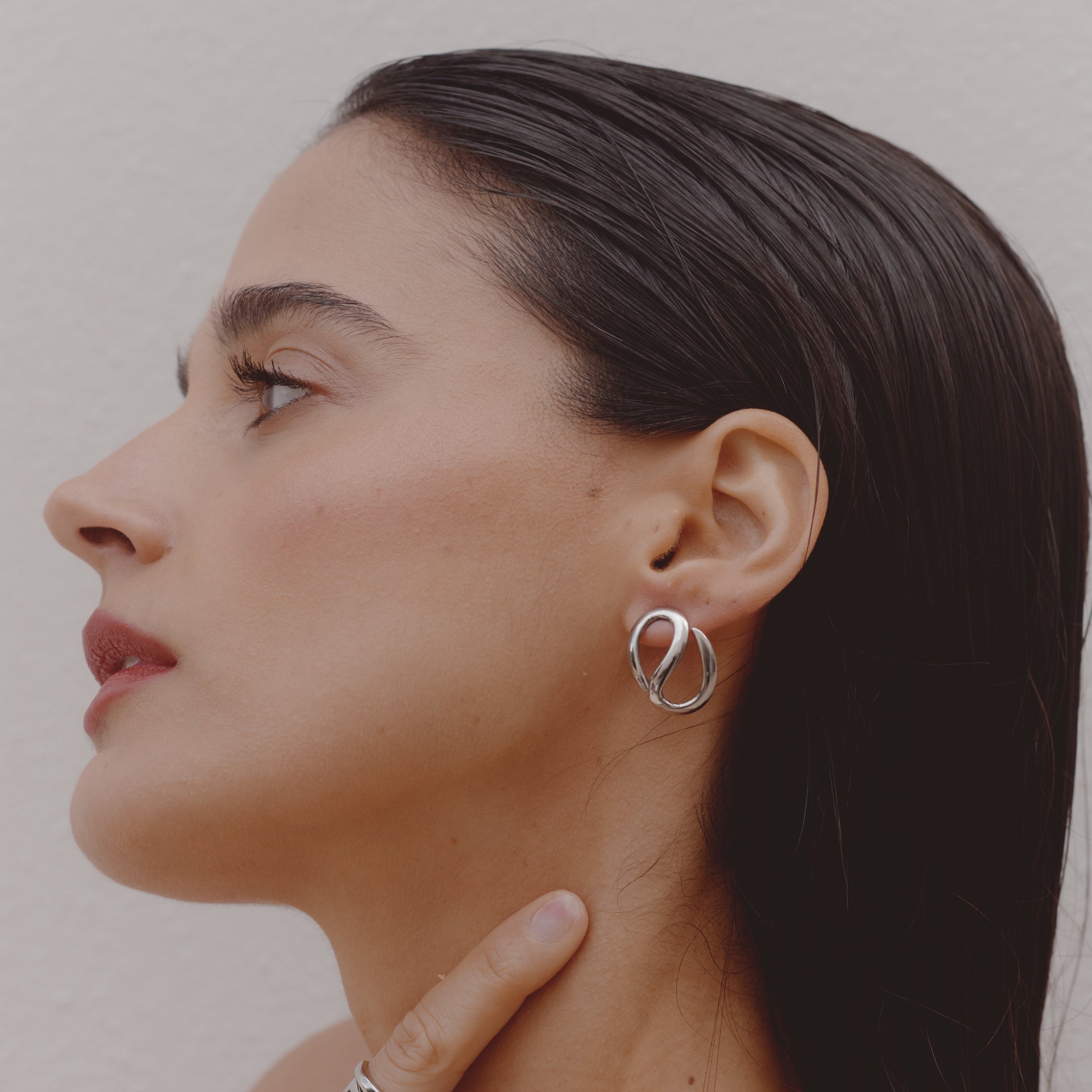 NOELIA TOPO EARRING