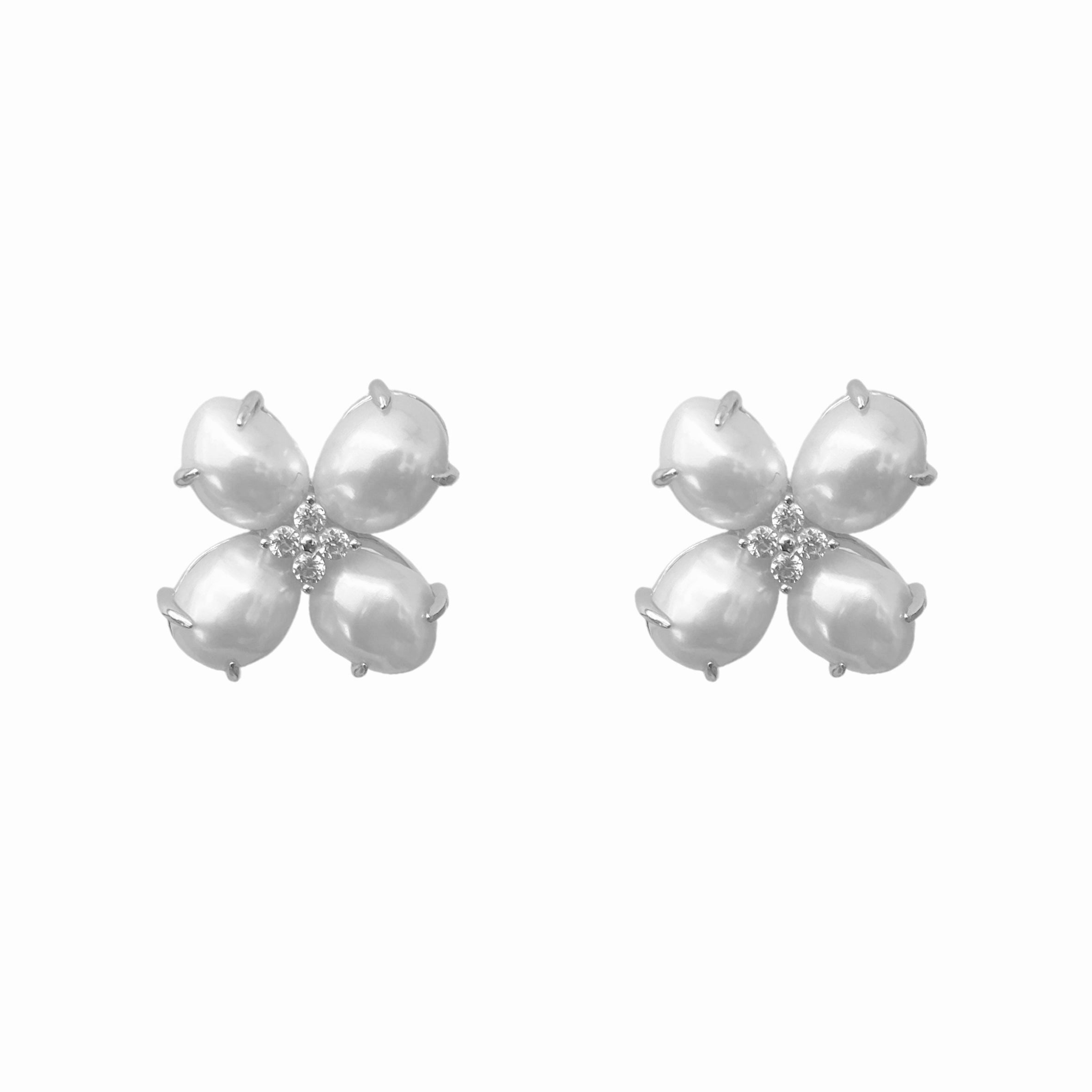 Pearl Flower Stud TGU