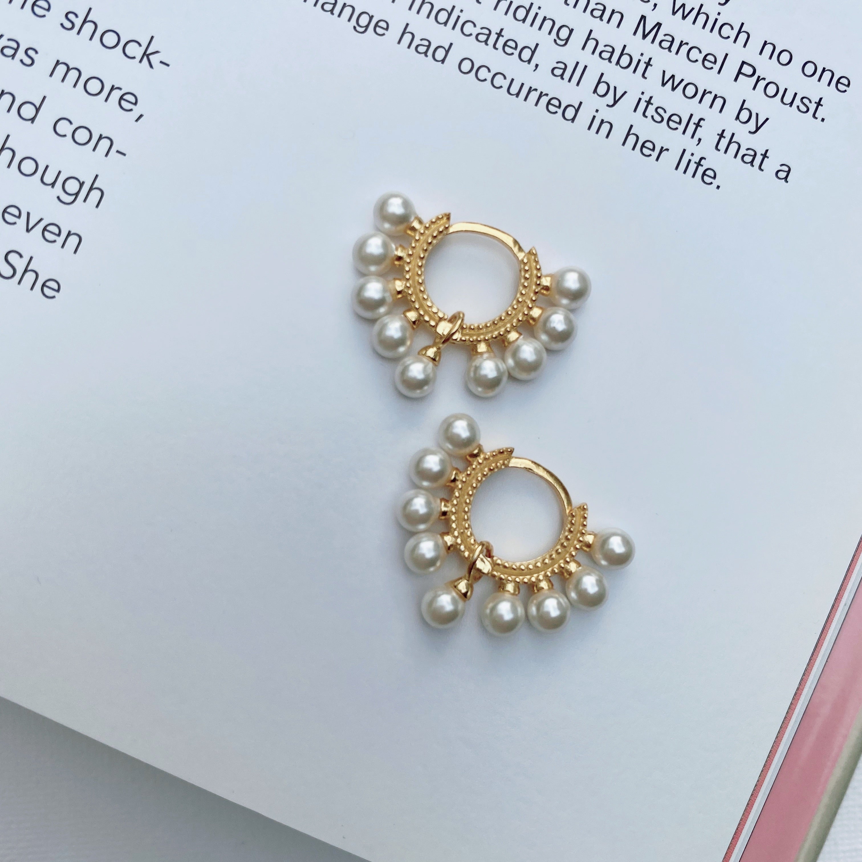 PEARL HOOP earring